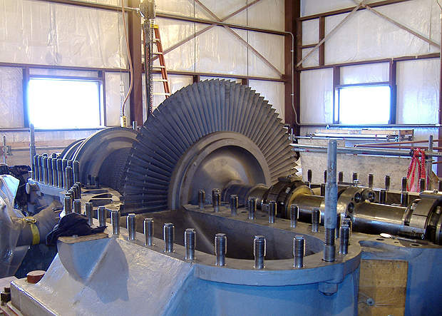 Heavy CNC machining center processing large industrial component